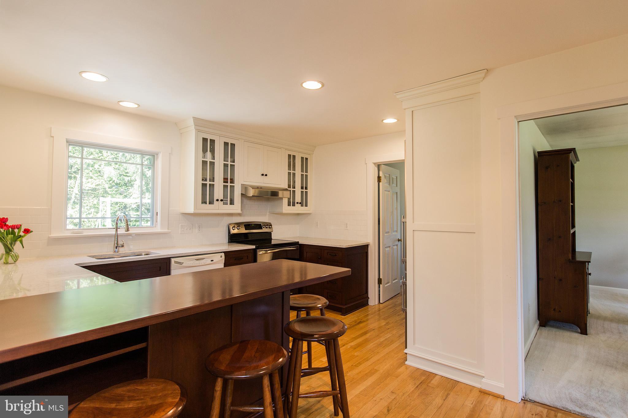 2750 Old Orchard Road Lancaster, PA 17601 - Photo 19 of 73 newer custom kitchen