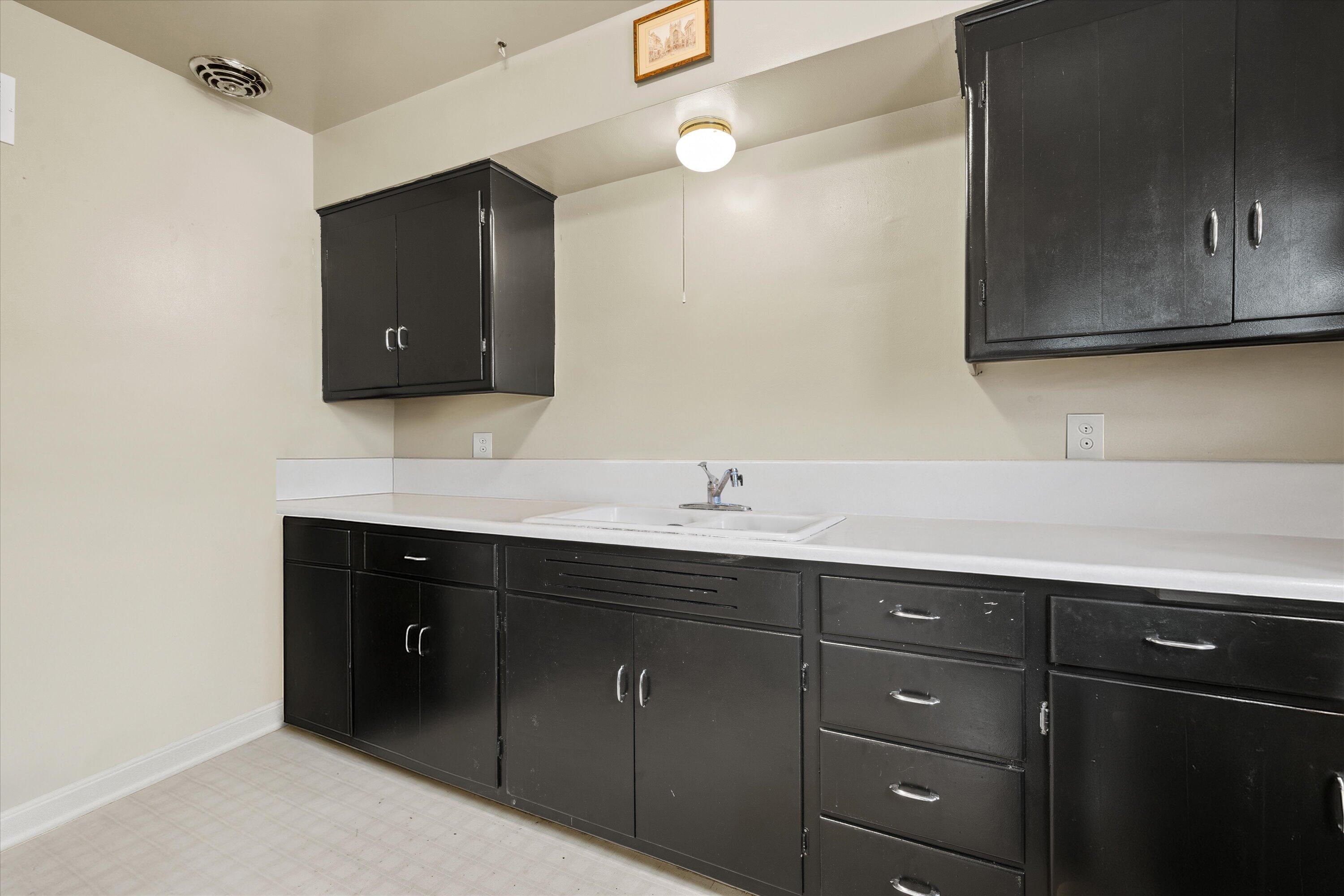 340 Frame Avenue Waukesha, WI 53186 - Photo 12 of 72 26-DSC06437(1)