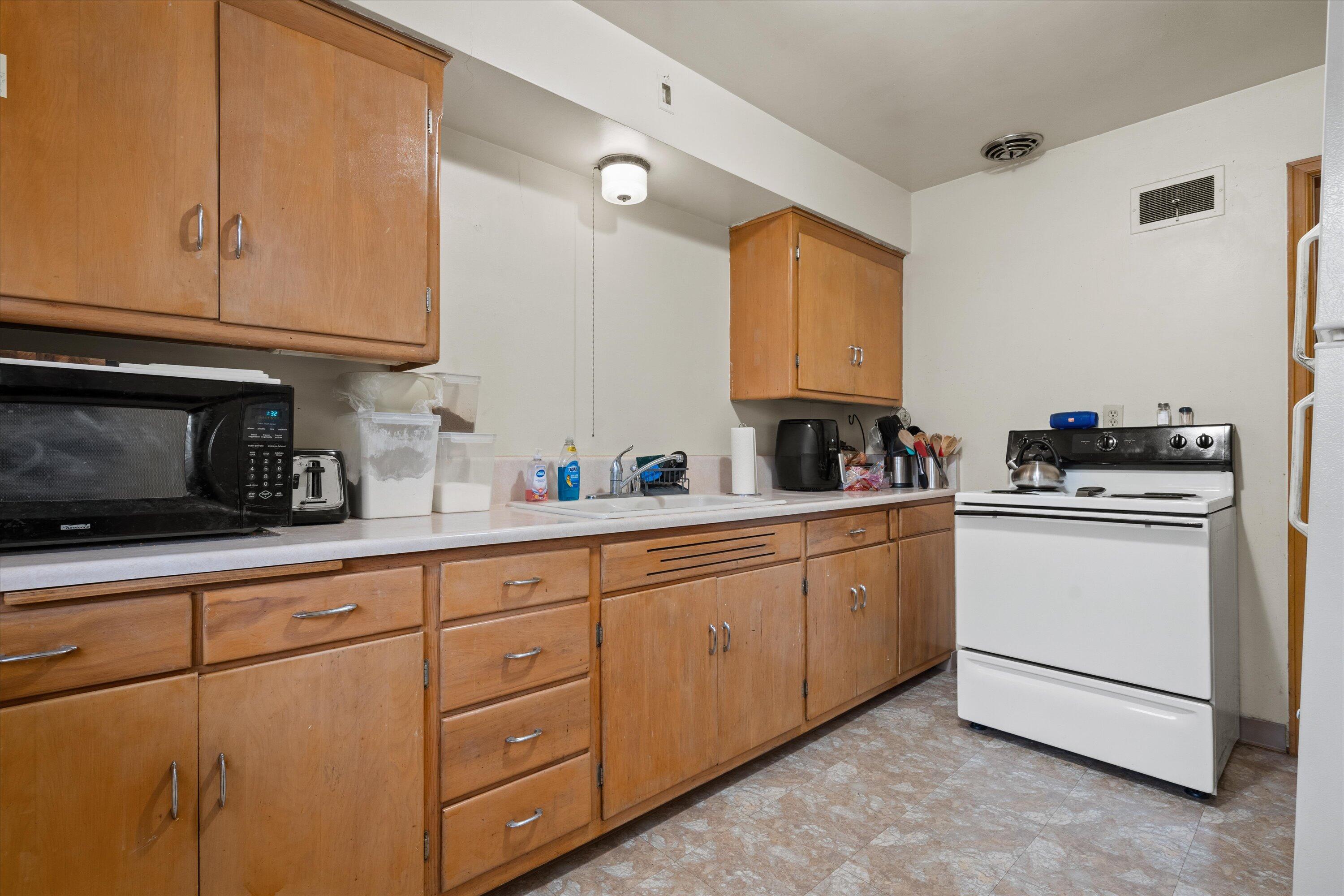 340 Frame Avenue Waukesha, WI 53186 - Photo 21 of 72 12-DSC06380