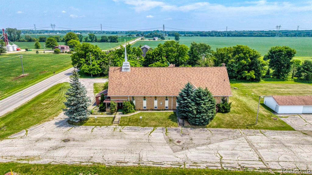 9735 Dolan Road Columbus, MI 48063 - Photo 7 of 63 Gallery Image 7