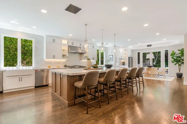 $10,299,950 | 11797 Chaparal Street, Los Angeles, CA 90049