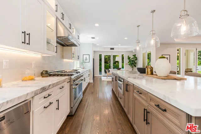 $10,299,950 | 11797 Chaparal Street, Los Angeles, CA 90049