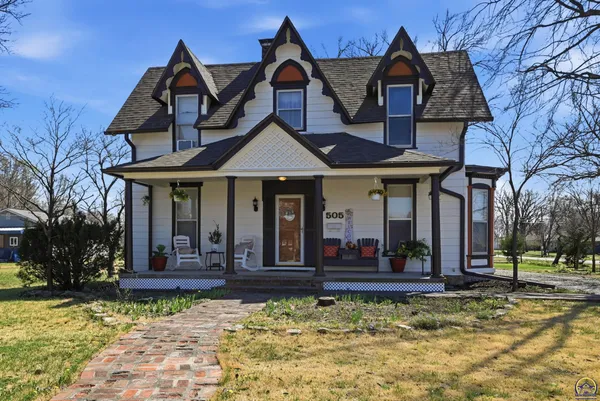 $275,000 | 505 East California Street, Osage City, KS 66523