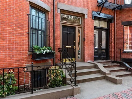 $2,650,000 | 108 Chandler Street, Unit PH, Boston, MA 02116
