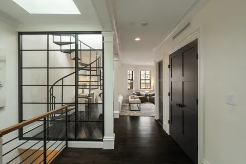 $2,650,000 | 108 Chandler Street, Unit PH, Boston, MA 02116