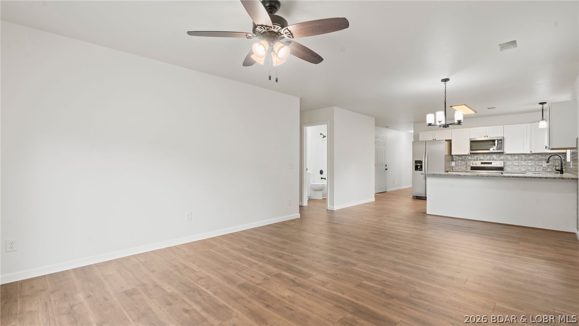 56 Walnut Court Eldon, MO 65026 - Photo 5 of 50