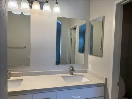$3,600 | 983 Somerville, Irvine, CA 92620