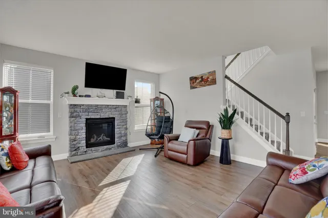 $599,900 | 2072 North Autumn Chase Drive, Mechanicsburg, PA 17055