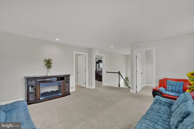 $599,900 | 2072 North Autumn Chase Drive, Mechanicsburg, PA 17055