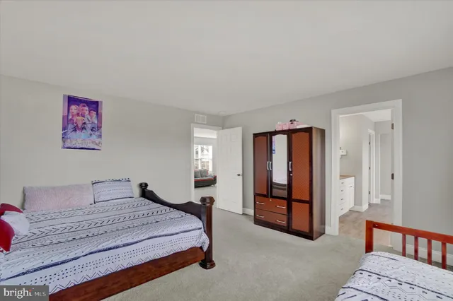 $599,900 | 2072 North Autumn Chase Drive, Mechanicsburg, PA 17055