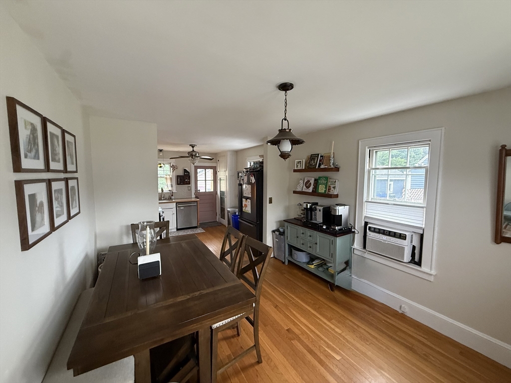 245 Plumtree Road Springfield, MA 01118 - Photo 3 of 18
