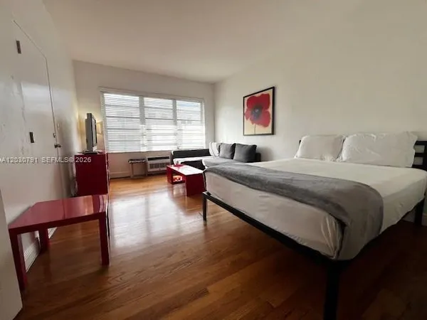 $2,200 | 601 7th Street, Unit 4, Miami Beach, FL 33139