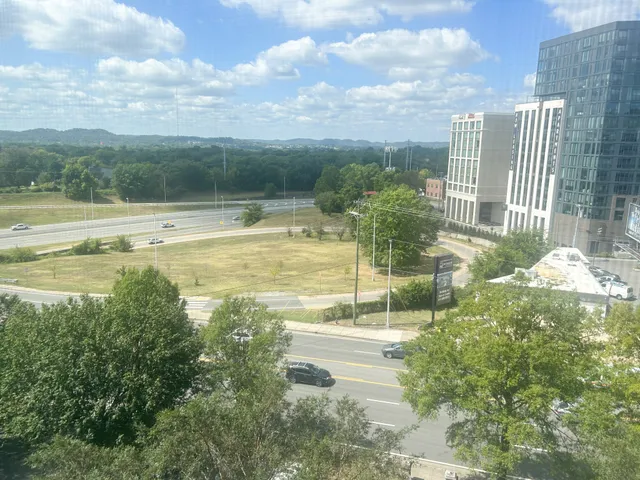 $1,200 | 3415 West End Avenue, Unit 706, Nashville, TN 37203