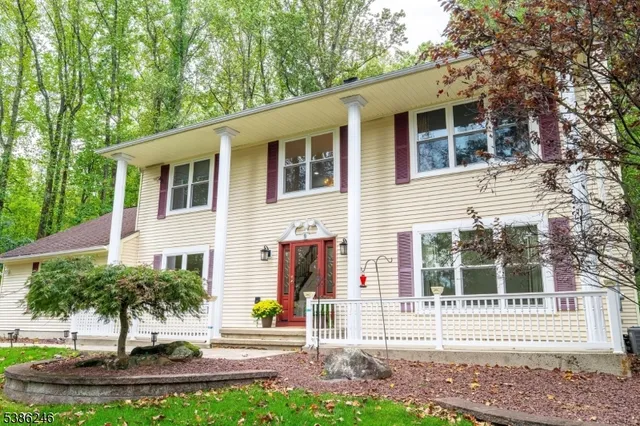 $1,140,000 | 9 Stirrup Way, Princeton, NJ 08540