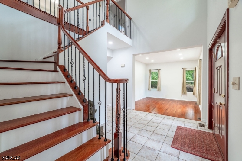 9 Stirrup Way Princeton, NJ 08540 - Photo 7 of 49