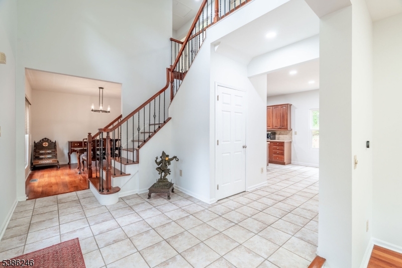 9 Stirrup Way Princeton, NJ 08540 - Photo 8 of 49