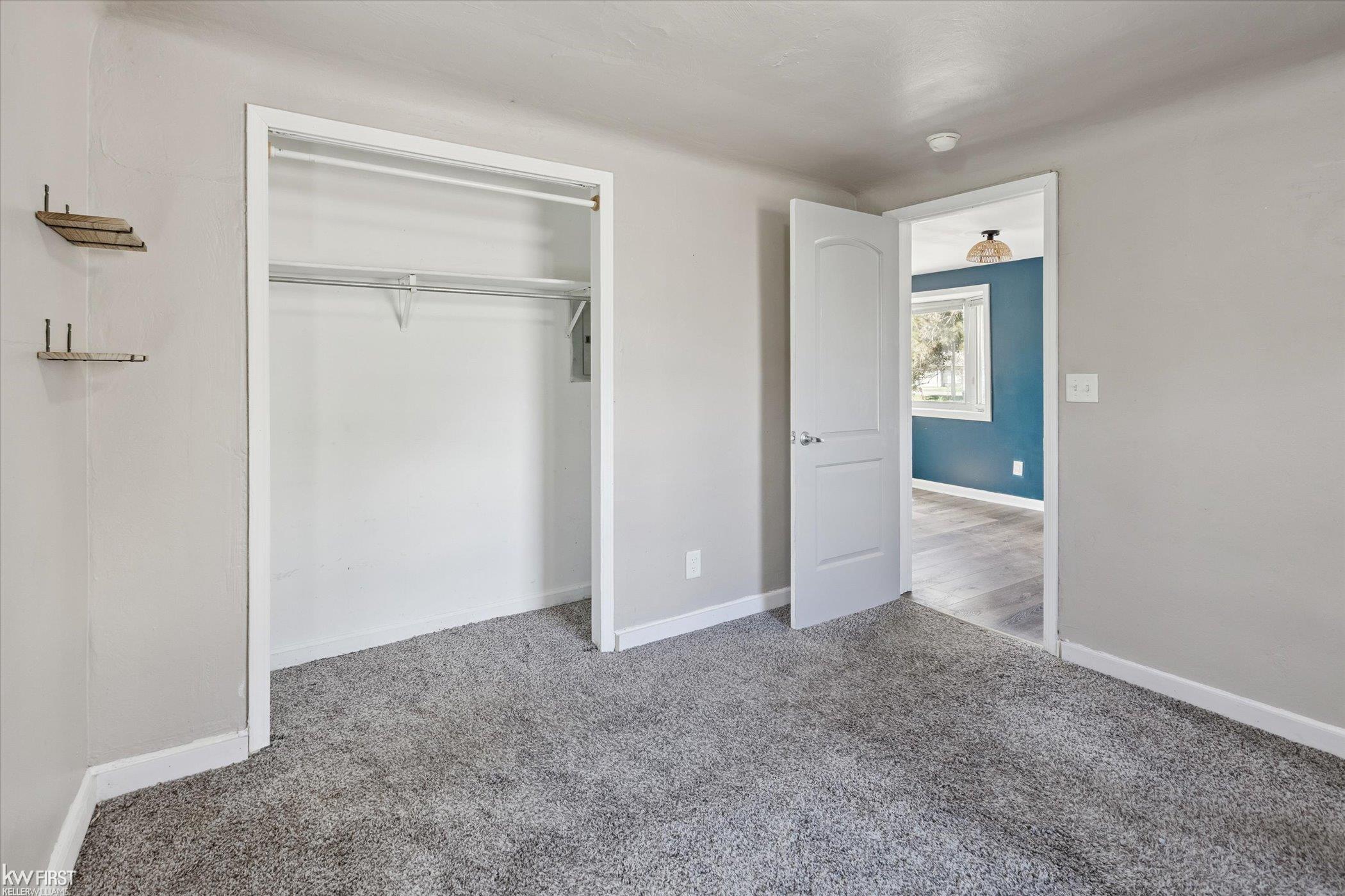 1147 Rinn Street Burton, MI 48509 - Photo 12 of 24 50190687-7977fac5-3c29-4bad-af67-69a4d0f61ab1.JPG
