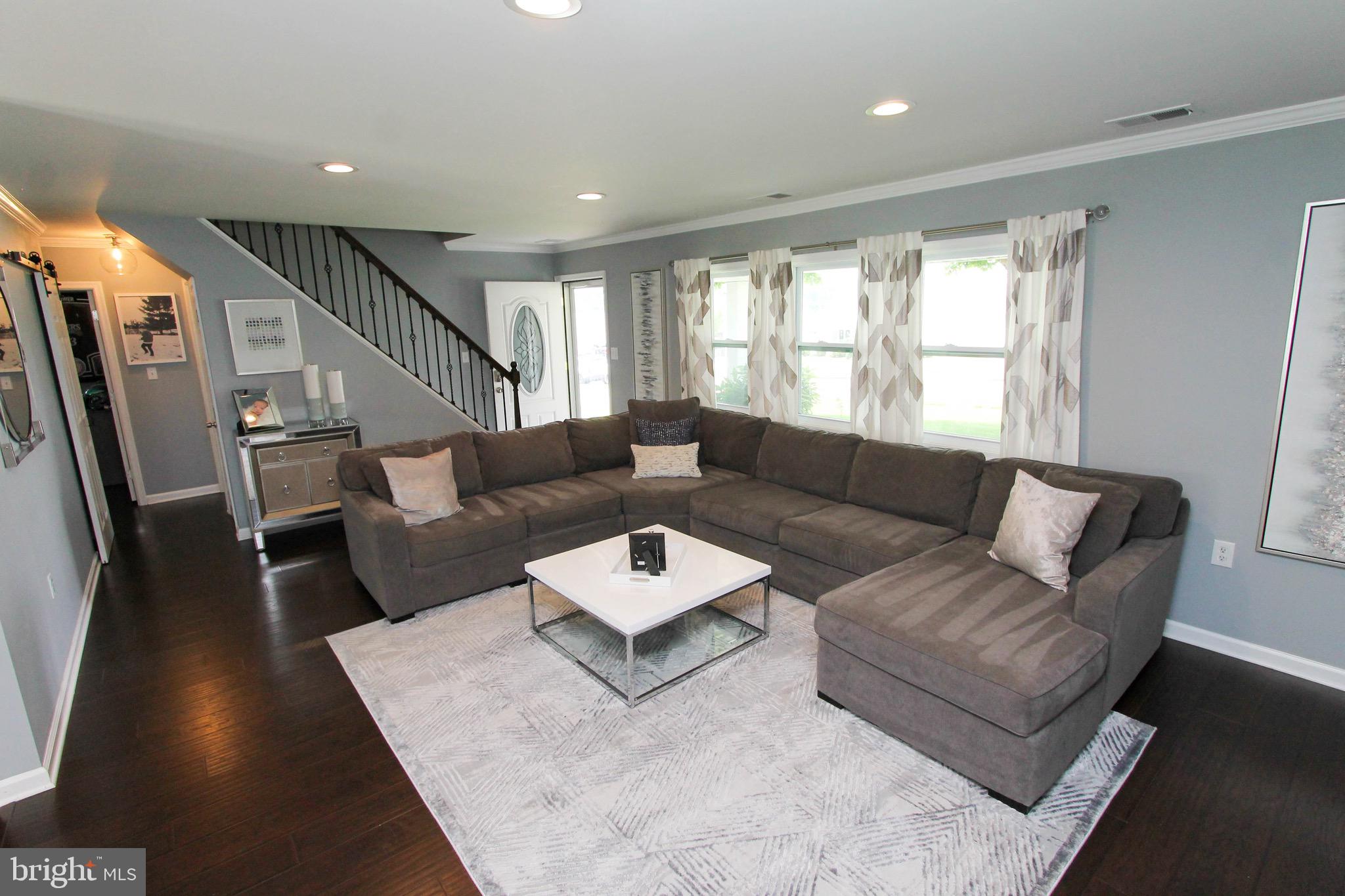 34 Hemlock Road Levittown, PA 19056 - Photo 12 of 41