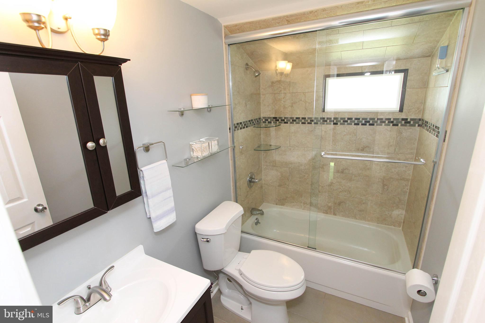 34 Hemlock Road Levittown, PA 19056 - Photo 27 of 41