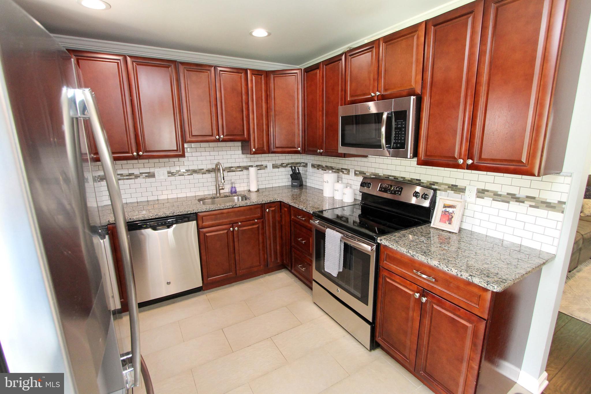 34 Hemlock Road Levittown, PA 19056 - Photo 33 of 41