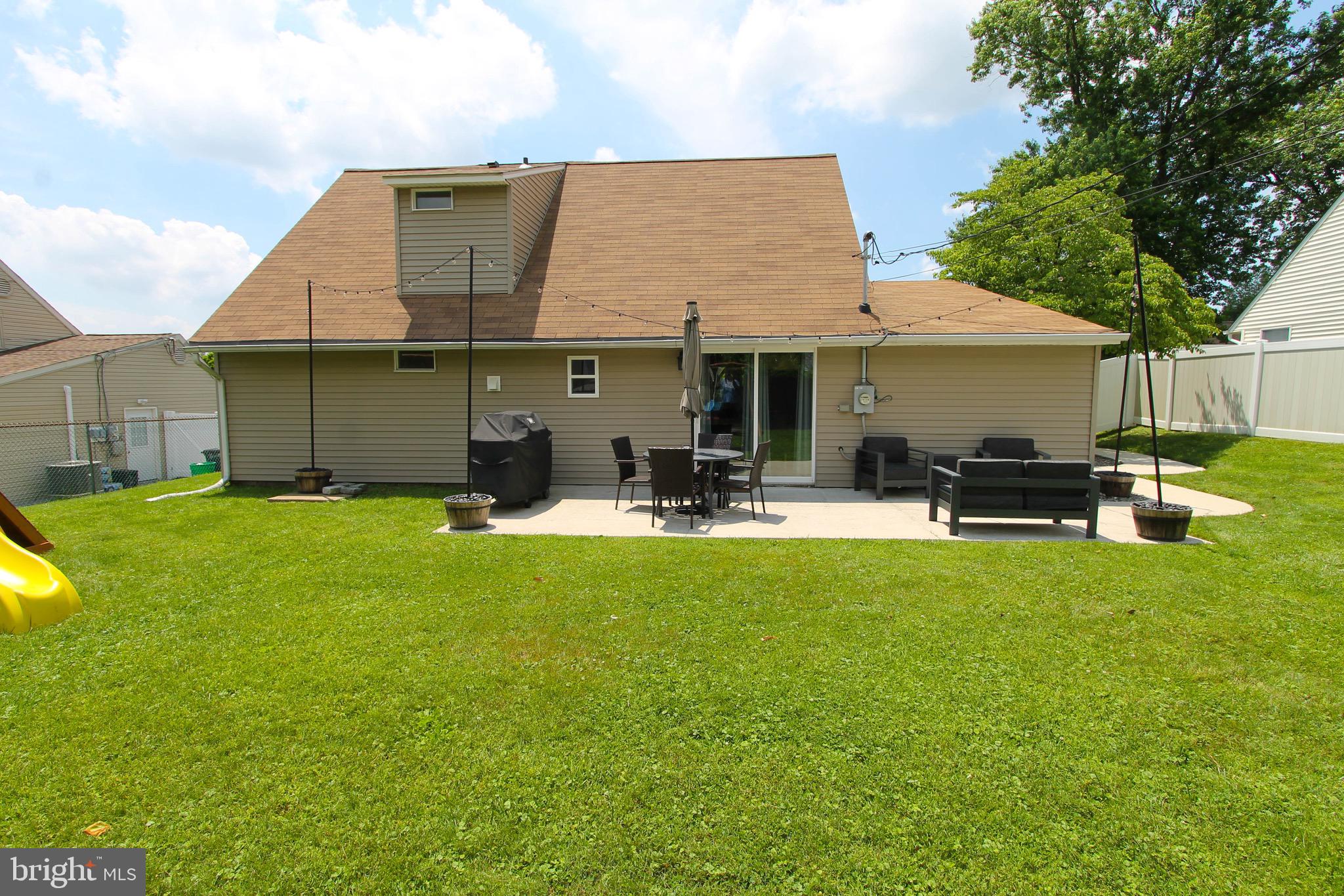 34 Hemlock Road Levittown, PA 19056 - Photo 36 of 41