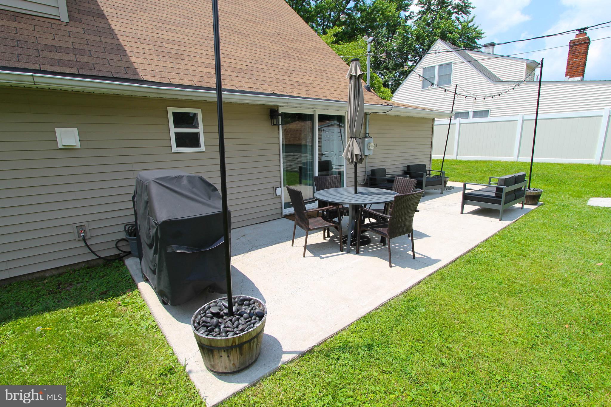 34 Hemlock Road Levittown, PA 19056 - Photo 38 of 41