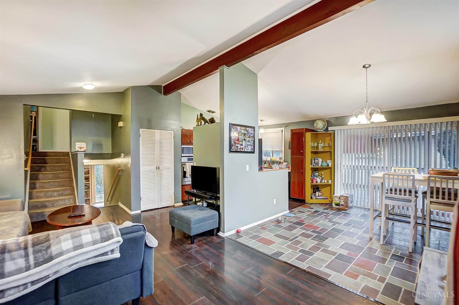 811 Cascade Road Forest Park, OH 45240 - Photo 3 of 31 Gallery Image 3