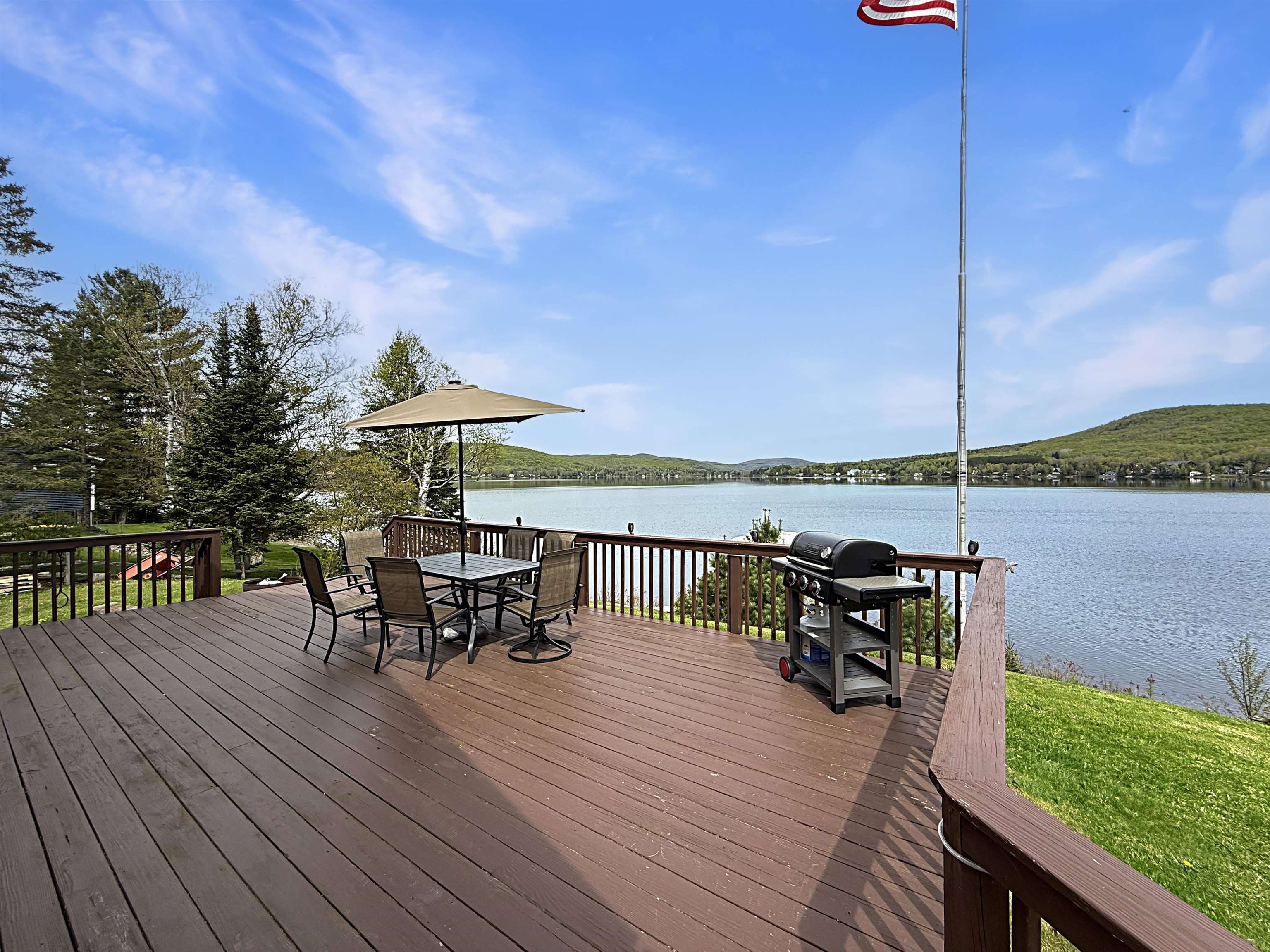 4518 Highway 114 Canaan, VT 05903 - Photo 2 of 38