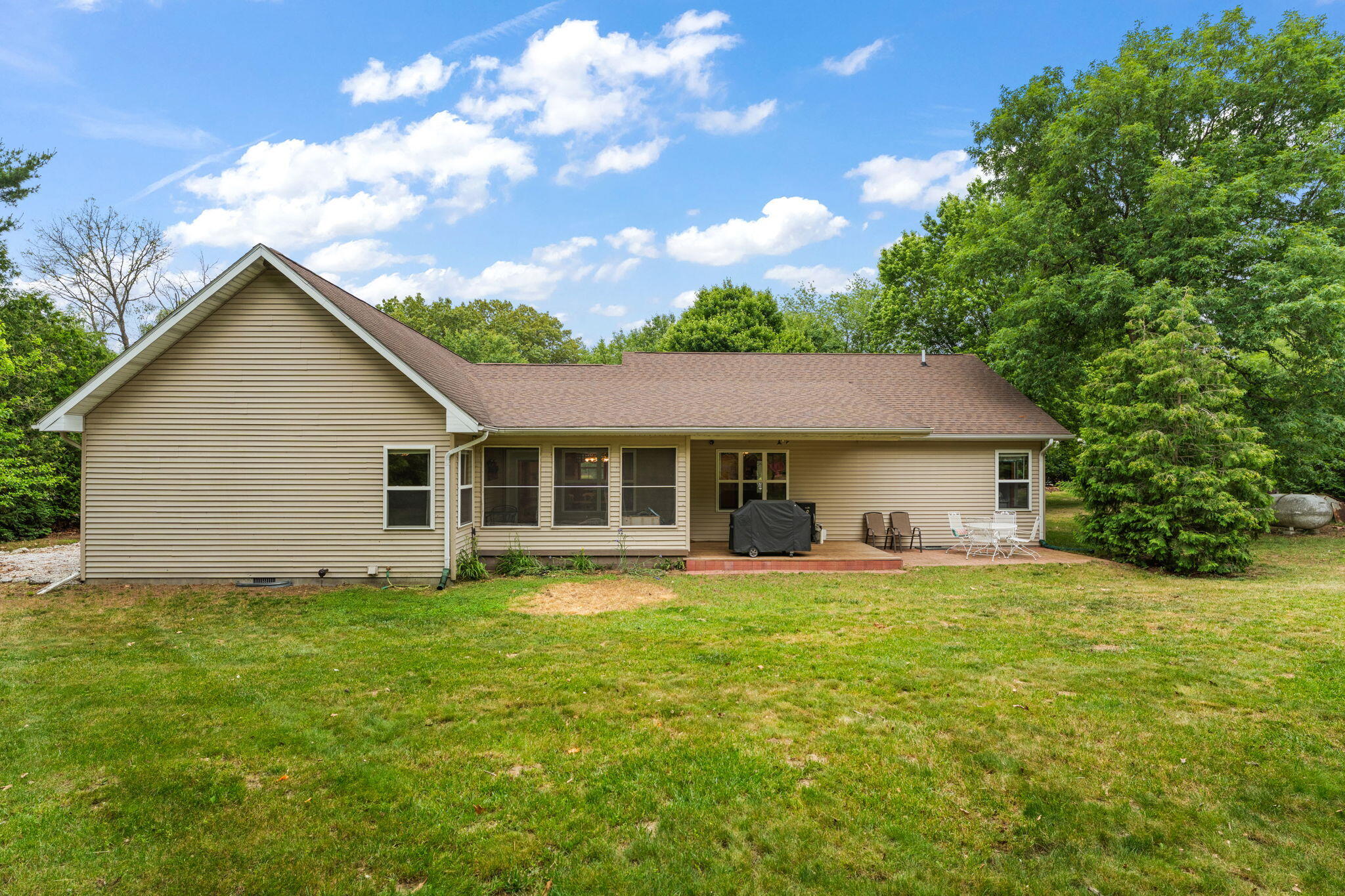 7459 Spring Court Demotte, IN 46310 - Photo 27 of 34 2048x1365