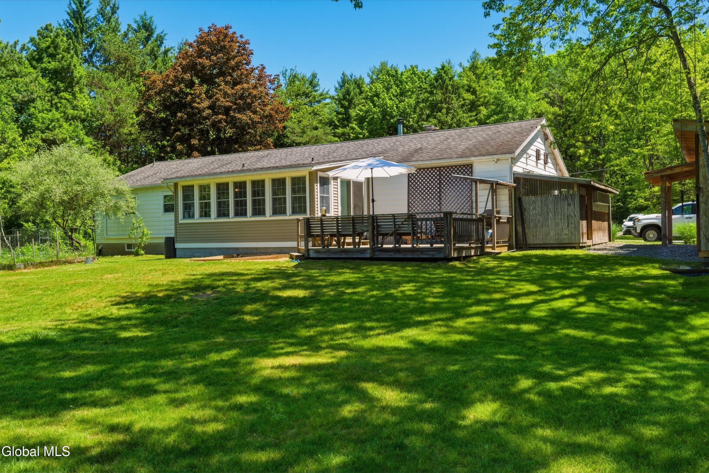 704 Tanner Road Clifton Park, NY 12065 - Photo 39 of 40 34
