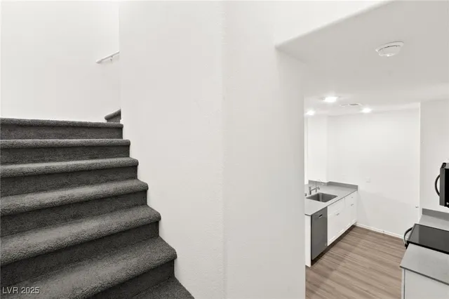 $349,990 | 491 Waterfall Cove, Henderson, NV 89002