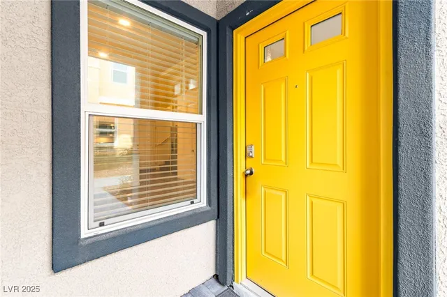 $349,990 | 491 Waterfall Cove, Henderson, NV 89002