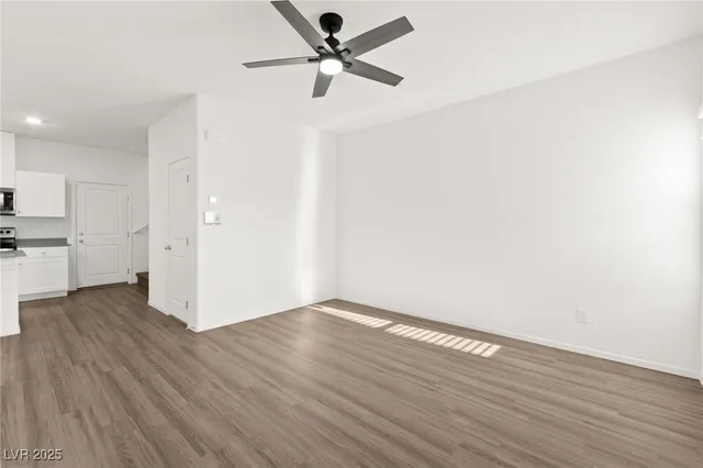 $349,990 | 491 Waterfall Cove, Henderson, NV 89002