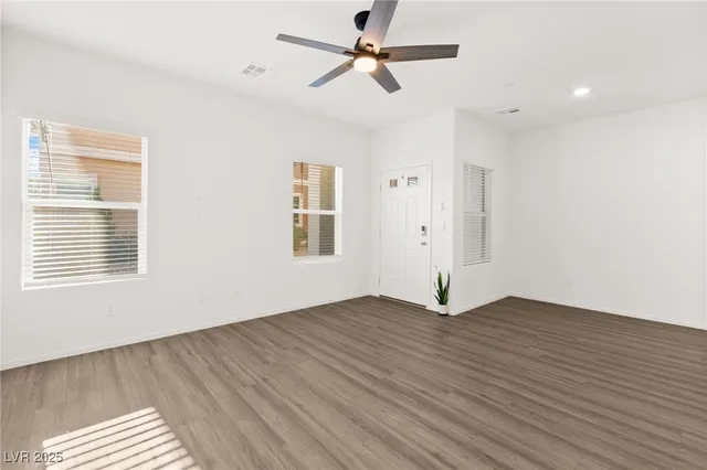 $349,990 | 491 Waterfall Cove, Henderson, NV 89002