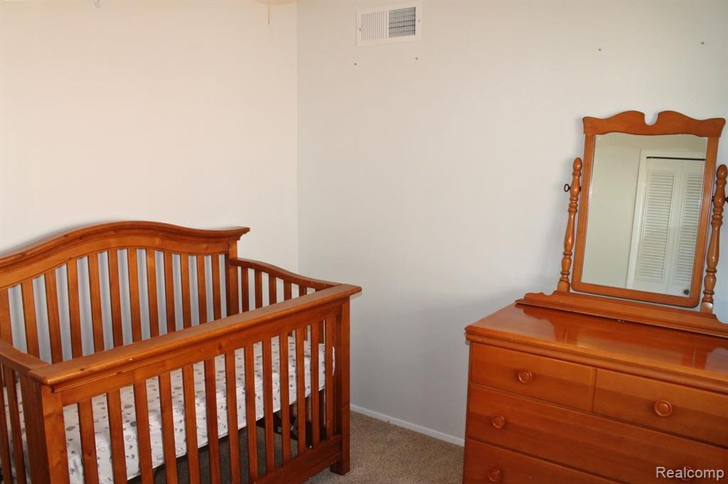 43183 Barchester Road Canton, MI 48187 - Photo 54 of 58
