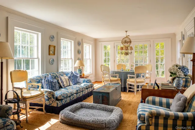 a bed room with furniture and a fireplace