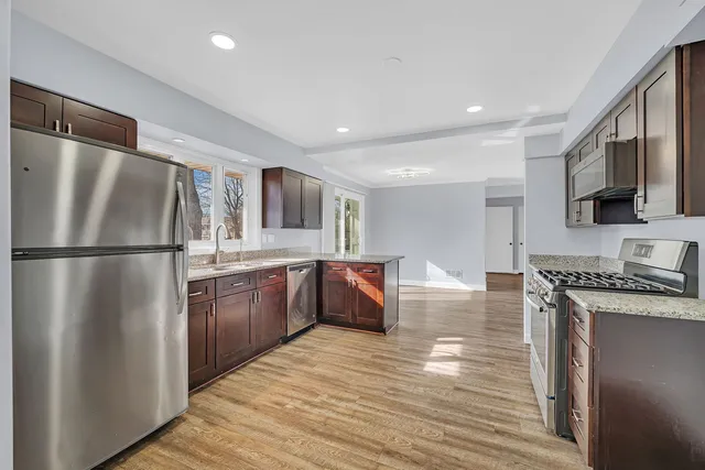 $369,900 | 1616 Mayfield Avenue, Joliet, IL 60435