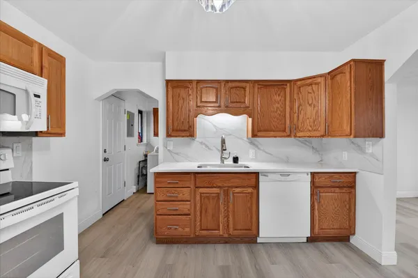 $250,000 | 24432 Kensington Street, Taylor, MI 48180