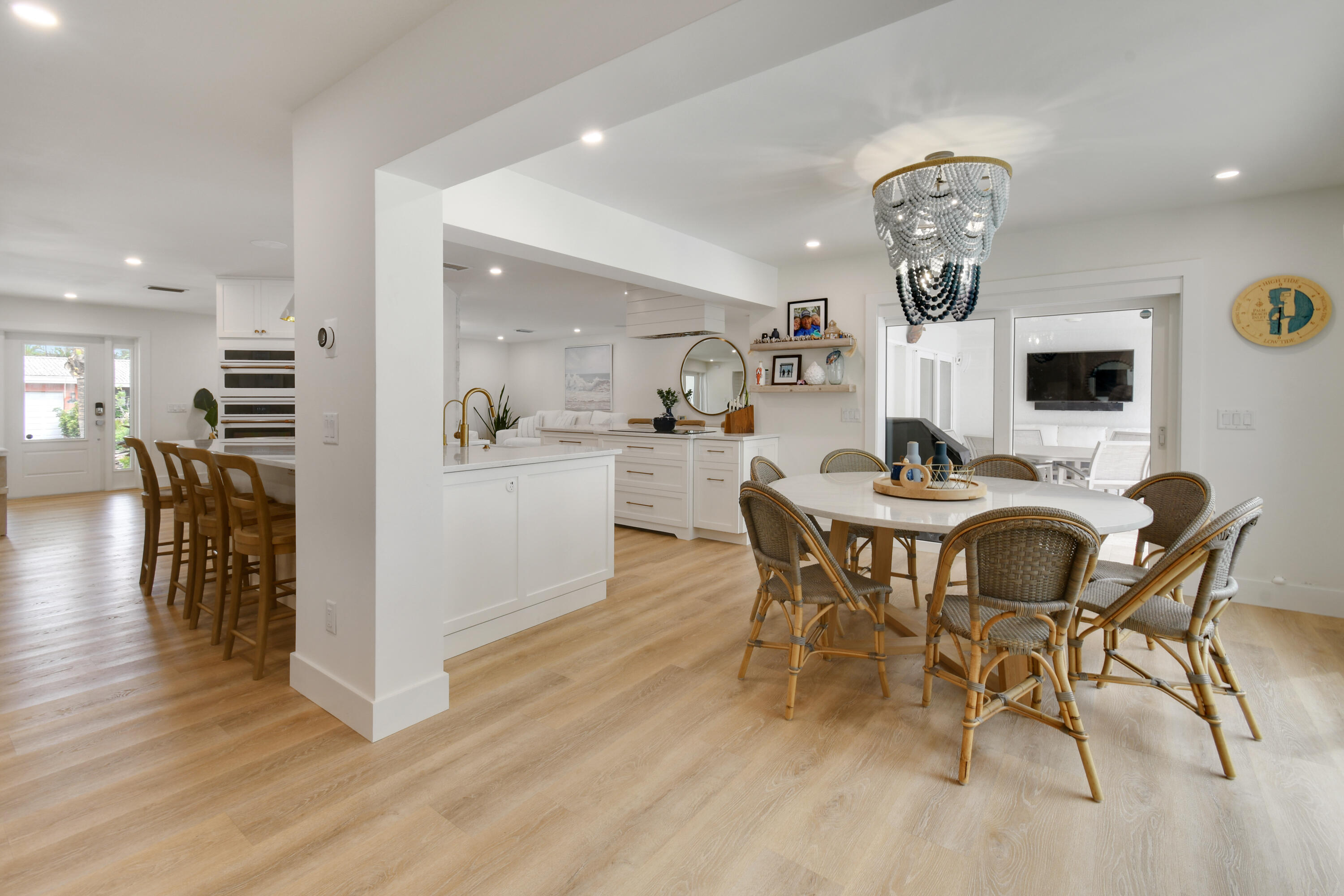 1091 Singer Drive Singer Island, FL 33404 - Photo 14 of 46 DSC_4520