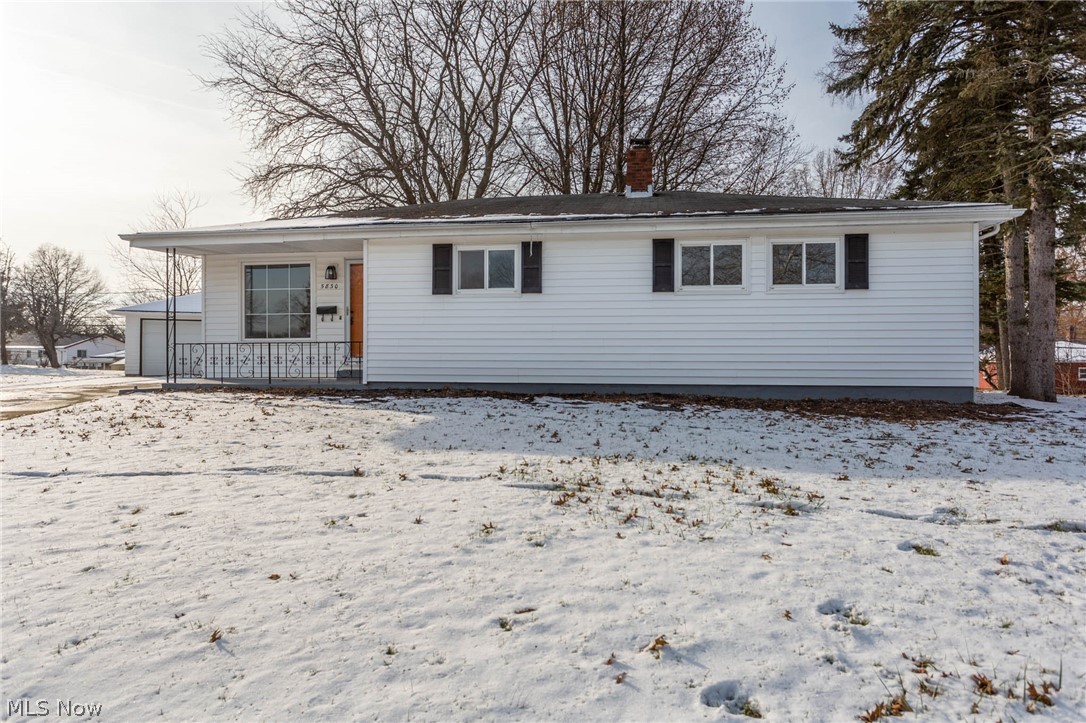 5830 Randy Road Bedford Heights, OH 44146 - Photo 3 of 29
