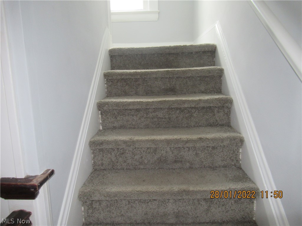 3361 Berkeley Road Cleveland, OH 44118 - Photo 16 of 27