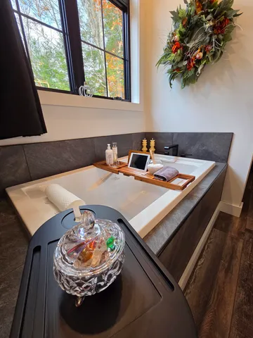 $1,150,000 | 123 Oxbow Lane, Conway, NH 03818