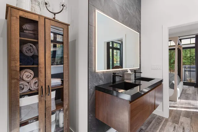 $1,150,000 | 123 Oxbow Lane, Conway, NH 03818