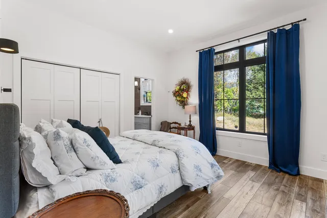 $1,150,000 | 123 Oxbow Lane, Conway, NH 03818