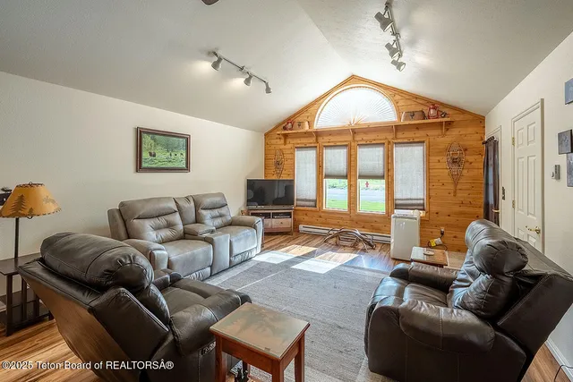 $545,000 | 158 Holly Drive, Star Valley Ranch, WY 83127