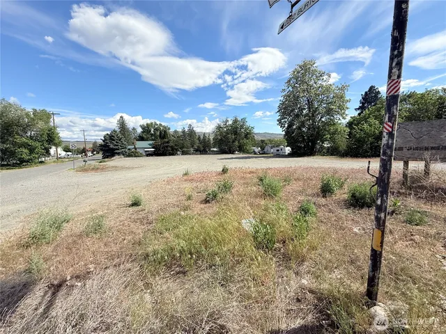 a view of an ocean beach