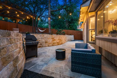 $674,900 | 10919 Sierra Oaks, Austin, TX 78759