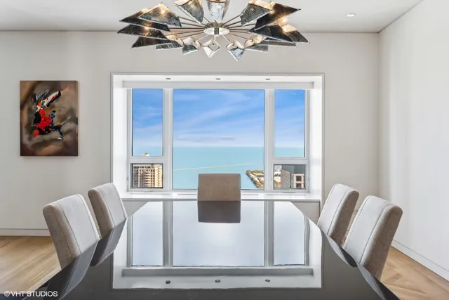 $16,000 | 800 North Michigan Avenue, Unit 4001, Chicago, IL 60611