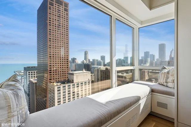 $16,000 | 800 North Michigan Avenue, Unit 4001, Chicago, IL 60611