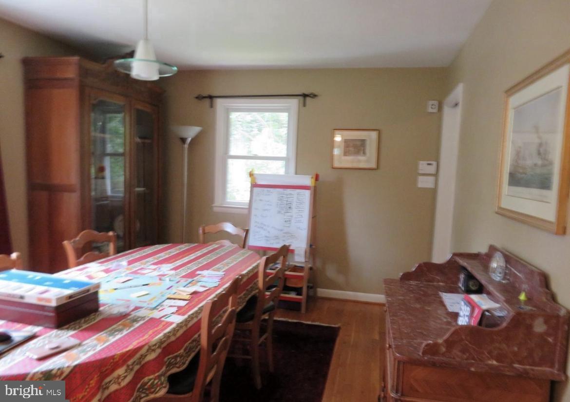 1716 Macon Street McLean, VA 22101 - Photo 9 of 14